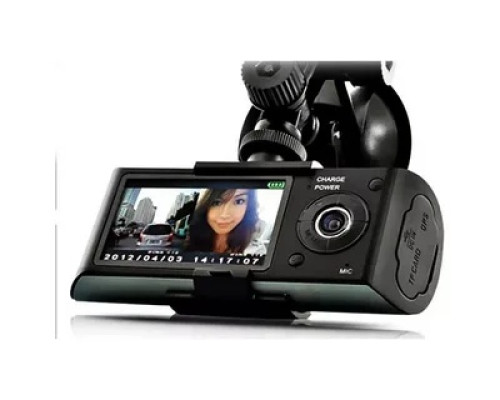 Видеорегистратор Eplutus DVR-R300 с 2 камерами, GPS и G-сенсором